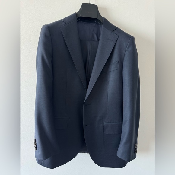 Suitsupply Lazio Navy Suit - Size 40